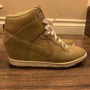 Nike Dunk Sky Hi Beige Suede Women’s 9